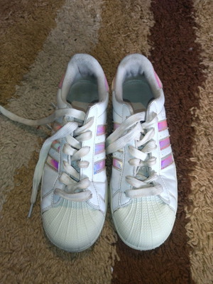 Παπούτσια Adidas Superstar αθλητικά μεταχειρισμένα, μέγεθος 40, άσπρα