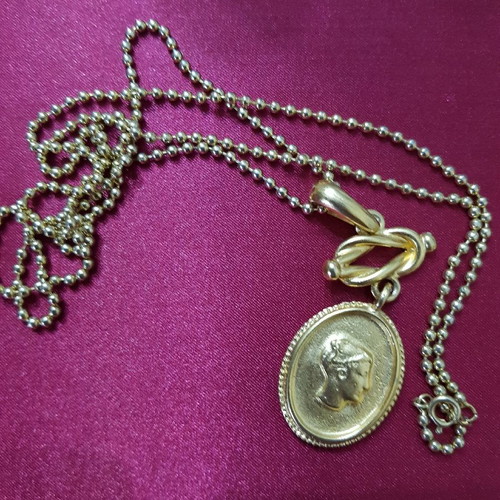 Chain with pendant new