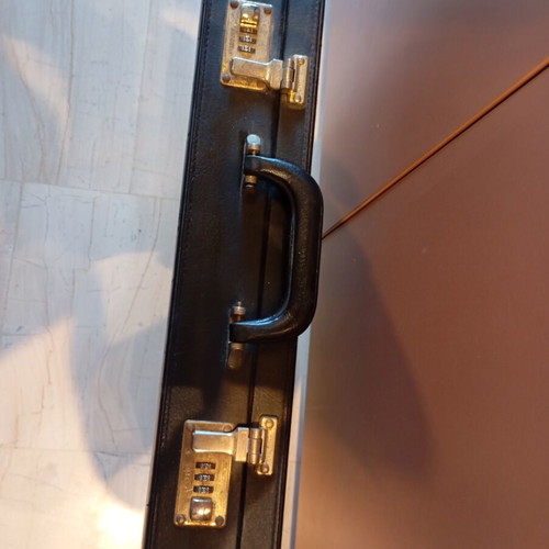 Vintage suitcase used, black, size 45/33, paint 9