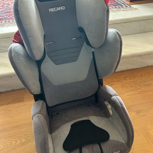 Recaro child car seat used without harnesses