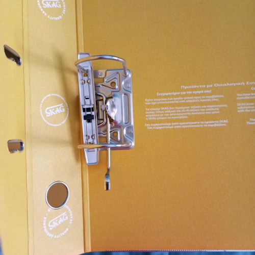 Skag A4 8-32 yellow binders pack of 5 like new
