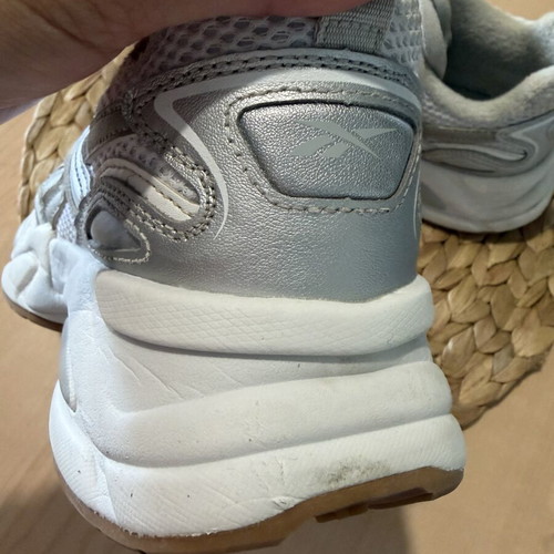 Reebok athletic shoes size 39 silver like new