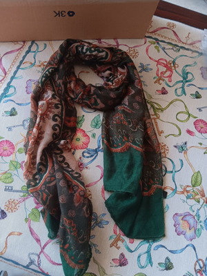 Women's scarf like new, multicolored with various patterns