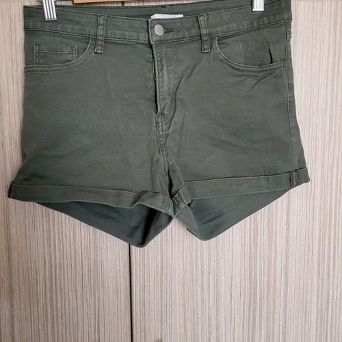 H&M shorts used, olive color, size 38, denim fabric