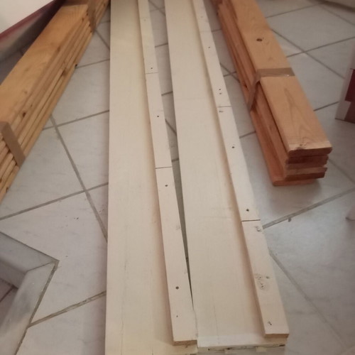 Bedroom furniture set of 5 pieces like new with free mattress