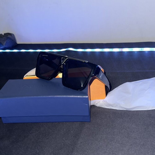 LV black sunglasses