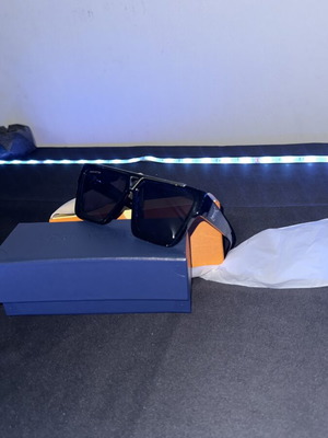 LV black sunglasses