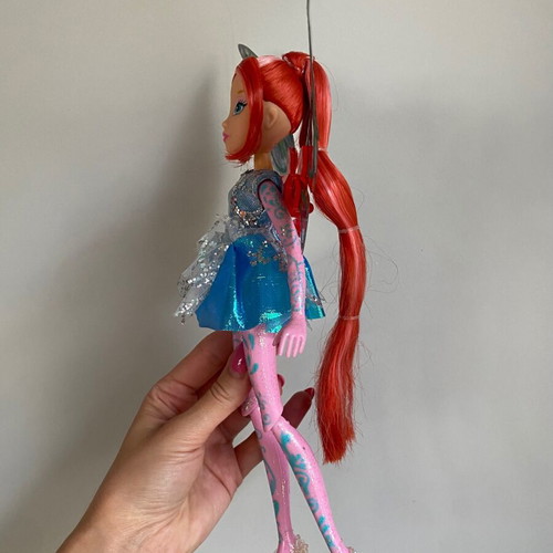 Winx Club Bloom Tynix Fairy doll used with iridescent wings