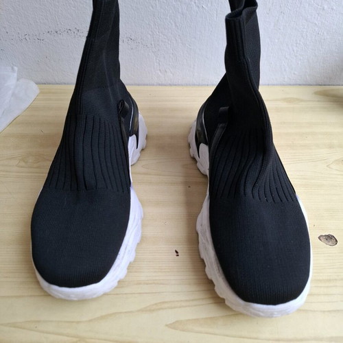 Women's sock-type sports shoe like new, black size 40