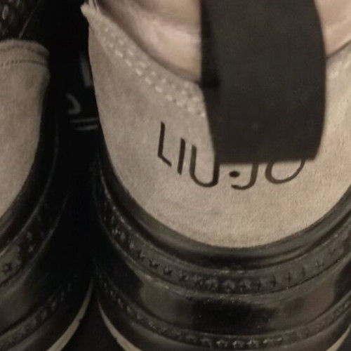 Liu Jo athletic boots like new, leather and suede, with fabric bag
