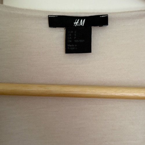 H&M Beige Pleated Bolero Jacket with V-Neck Size S like new