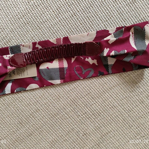Burberry heart nova check head band like new, multicolor