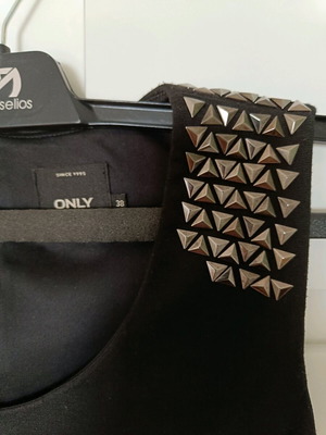 Φόρεμα Only με τρουκς μαύρο, εφαρμοστό μίνι, σαν καινούργιο