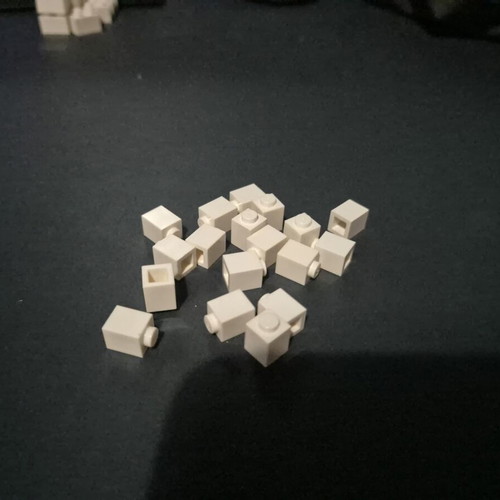 Lego 1x1 white bricks, like new, pack of 18