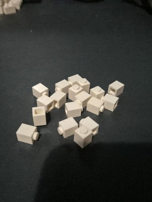 Lego 1x1 white bricks, like new, pack of 18