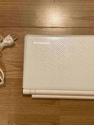 Lenovo IdeaPad S12 laptop used, 12.1-inch display