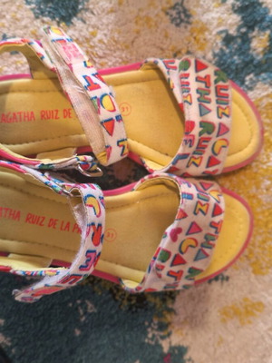 Πέδιλα Agatha Ruiz De La Prada πολύχρωμα νούμερο 31 σαν καινούργια