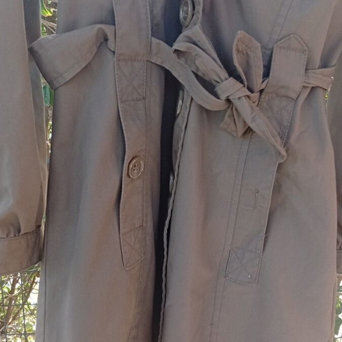 Trench coat H&M like new, size 40, with pockets and belt