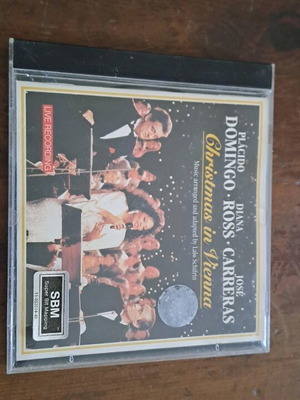 CD Placido Domingo, Dianna Ross, Jose Carreras classical music like new