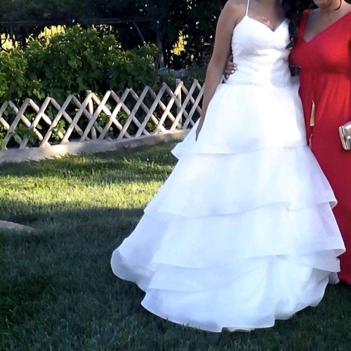 Wedding dress like new, handmade with embroidery on back, white, size S