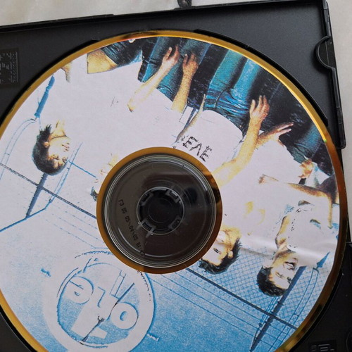 One 2002 CD Echo Tosa Na Sou Po like new, pop