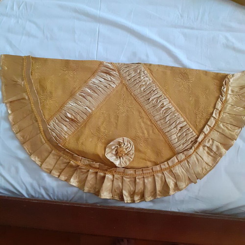 Vintage satin bedspread with pillowcase from 1970, like new