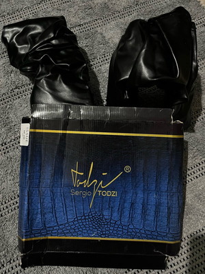 Sergio Todzi black boots like new, just below the knee