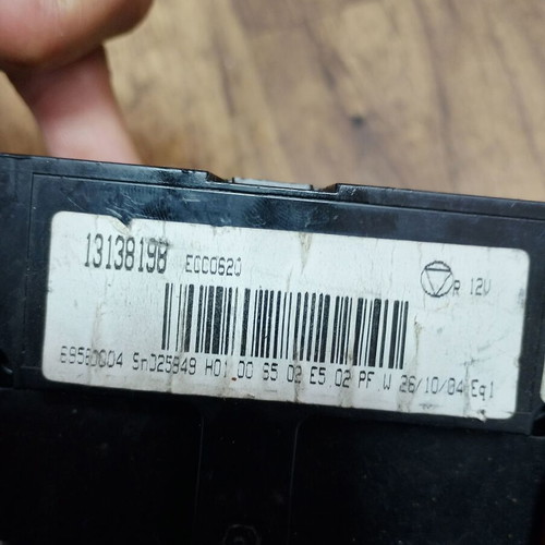 Opel Vectra C air conditioning panel used, 13131021, 13138198