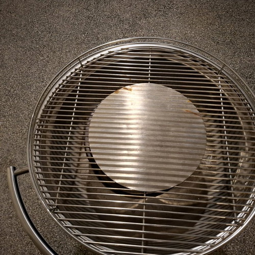 Lotus Grill XXL charcoal grill, blue