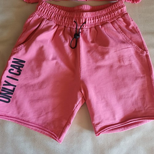 Evita set No 8 with oversized crop top and shorts, pink