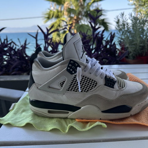 Jordan 4 Military Black sneakers, size 44