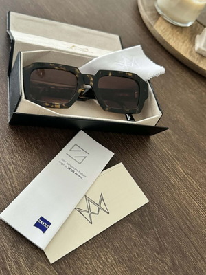 Zeiss handmade tortoise sunglasses like new