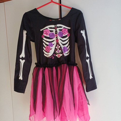 Carnival skeleton costume for girl 4-6 years like new