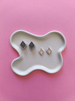Polymer clay cutter like new for handmade earrings