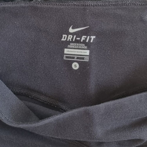 Nike 3/4 leggings like new, black, size S