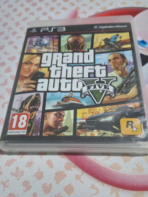 Grand Theft Auto V за PlayStation 3 като нов с ръководство
