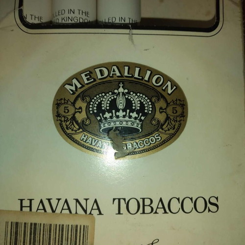 Vintage Medallion Petit Corona set used with cases and original box