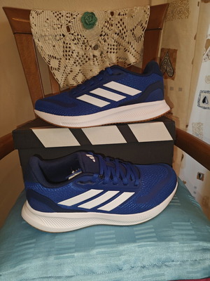 Adidas Runfalcon Athletic Shoes New, Royal Blue and Cloud White, Size 38.5