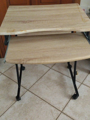 Small desk used with wheels