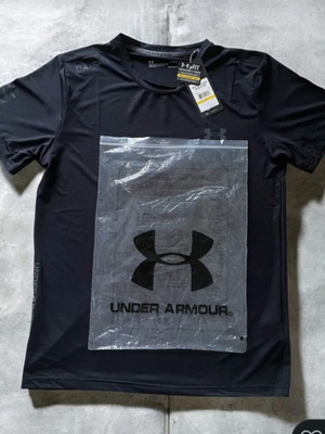 Under Armour Reflective T Shirt new, size L, black