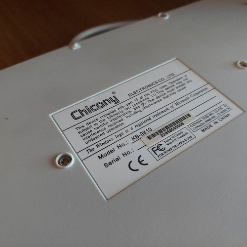 Chicony KB-9810 keyboard like new