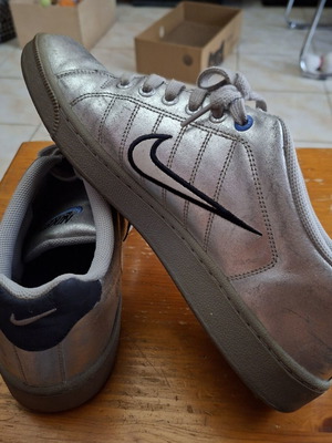 Nike Court Tradition 2 sneakers used, size 44.5, silver leather