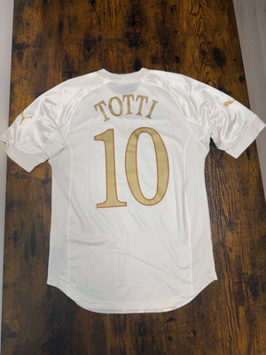 Francesco Totti Italy Euro 2004 Away Jersey used, authentic