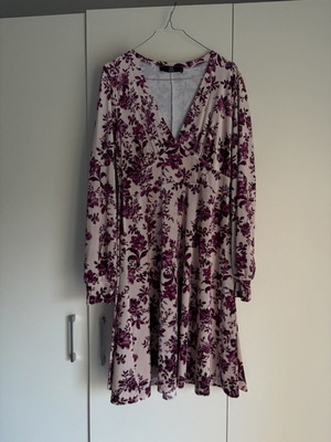 Shoko Shop velvet dress with purple flowers like new