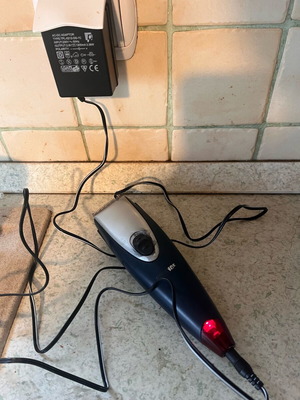 Kemei KM-5021 hair clipper used with spare parts and case