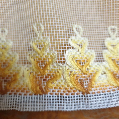 Table runner 70x35 handmade with yellow satin lining