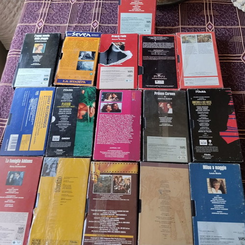 VHS video cassette collection used, pack of 34, classic and children's movies
