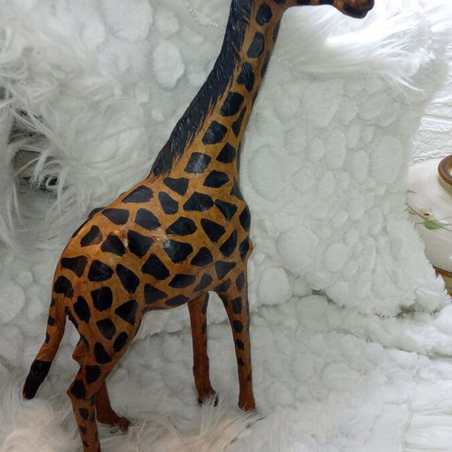Vintage Handmade Giraffe with Leather Covering, Like New, Height 42cm