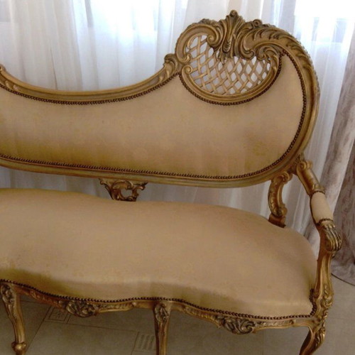Κλασικό χειροποίητο σαλόνι σε στυλ Louis XV σαν καινούργιο