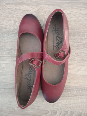 Yokono leather shoes No.40 five-centimeter heels with strap and shock-absorbing sole new, bordeaux gradient